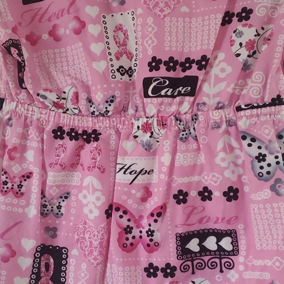 Scrub Top - Picture 3 of 4